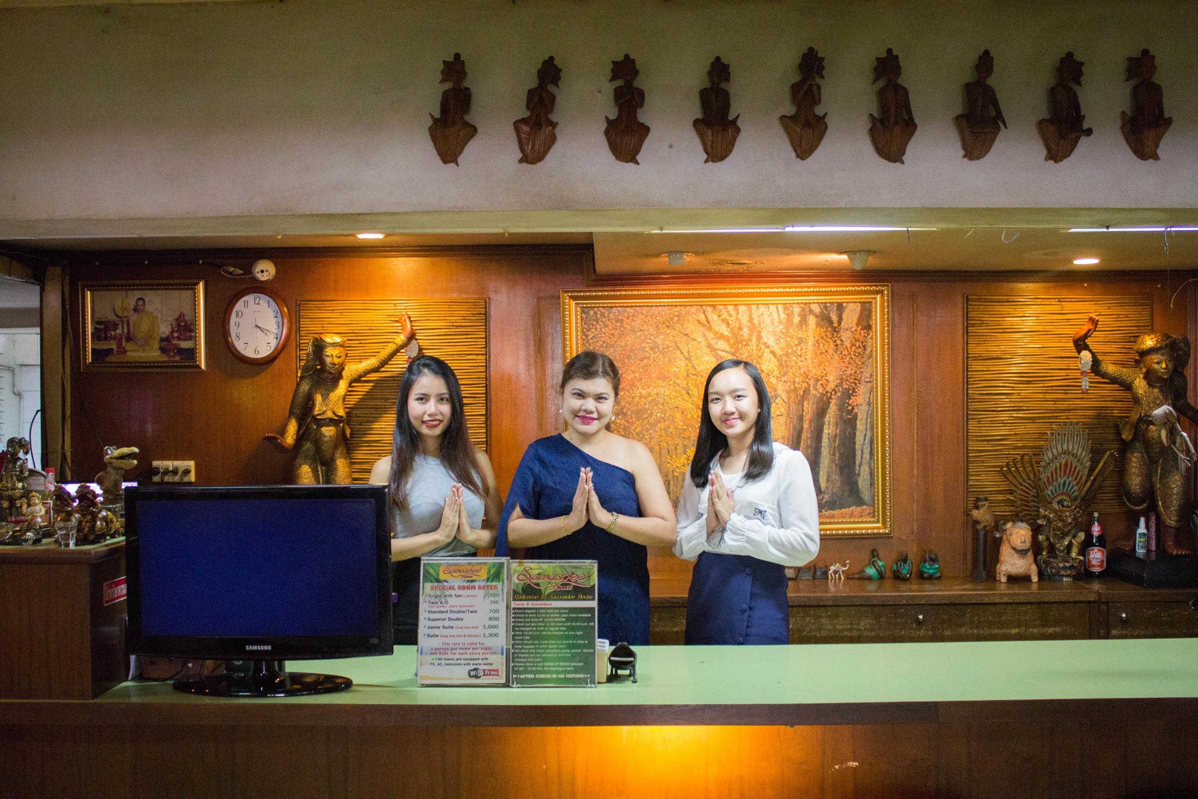 Sawasdee House Hotell Bangkok Exteriör bild