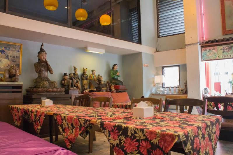 Sawasdee House Hotell Bangkok Exteriör bild